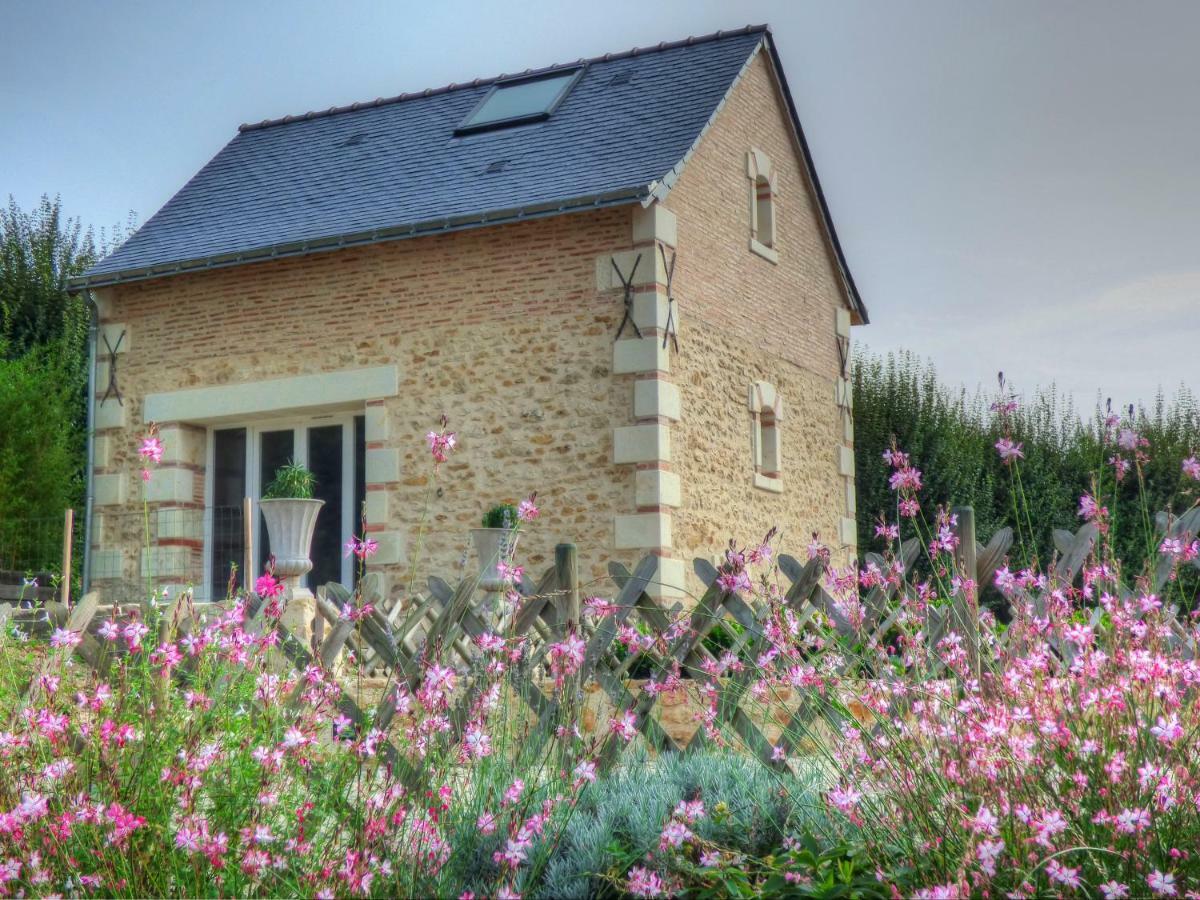 Bed and Breakfast Le Moulin De Follet Fougere  Экстерьер фото