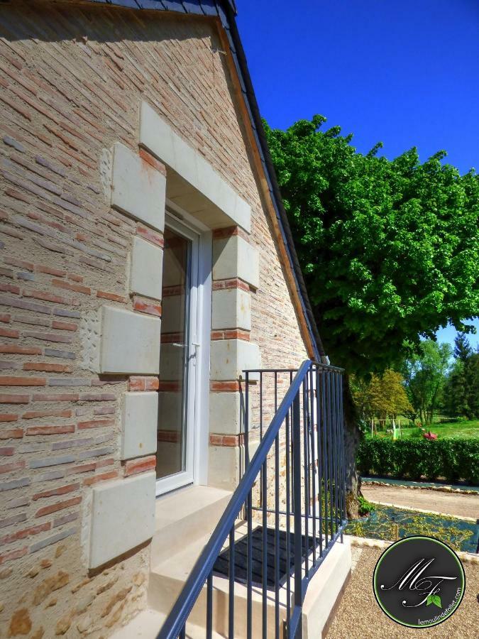 Bed and Breakfast Le Moulin De Follet Fougere  Экстерьер фото